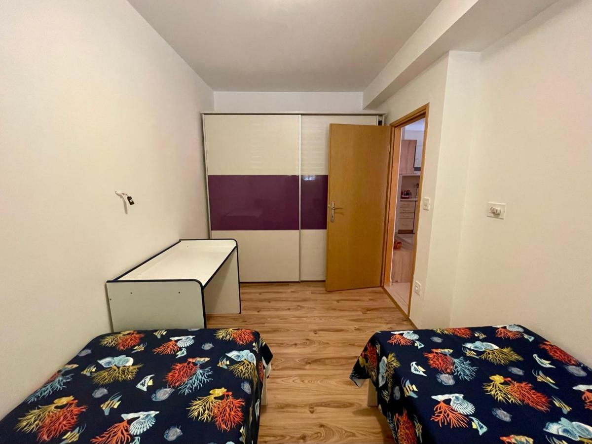 Lovro #1 & #2 Apartments ツレス エクステリア 写真