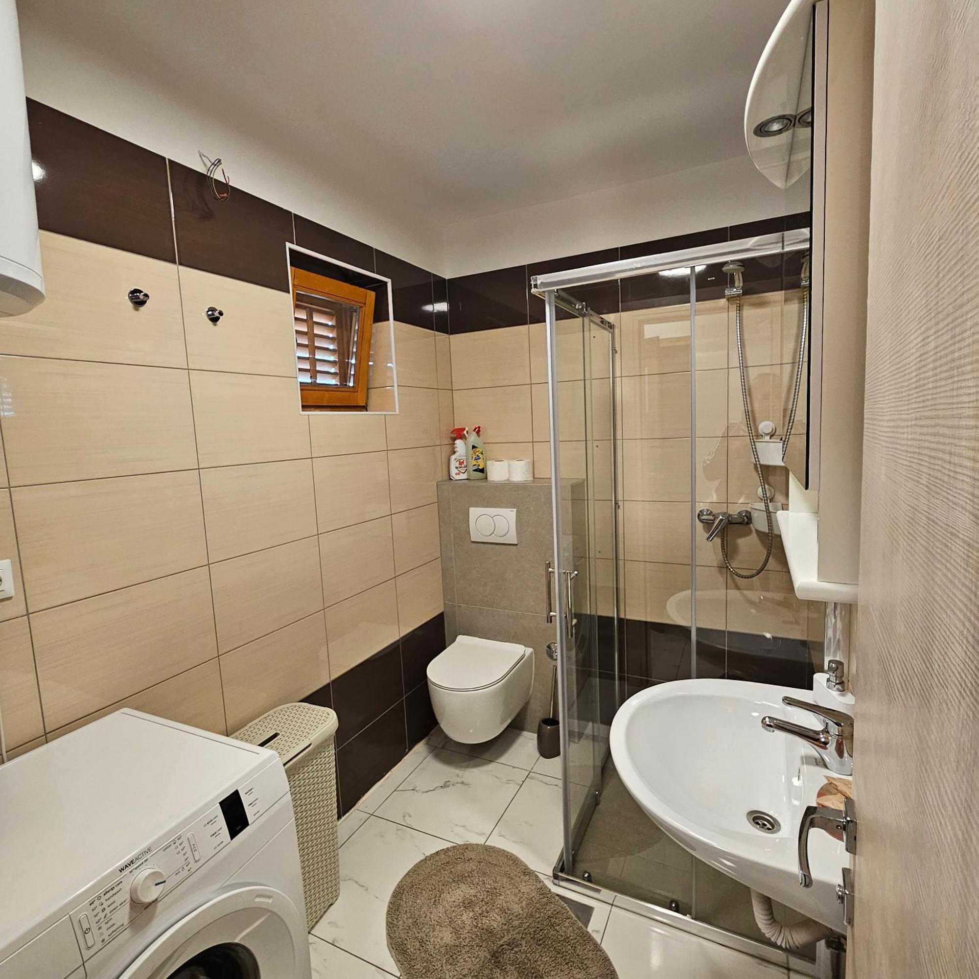 Lovro #1 & #2 Apartments ツレス エクステリア 写真